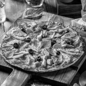 Three Chicken Pizza - Dyn