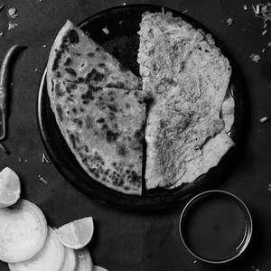 1 Aloo Paratha With Double Omelette [2 Eggs]