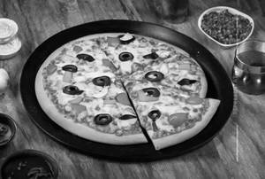 Veg Fantasy Pizza