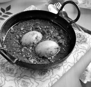 Egg Masala (2pcs)