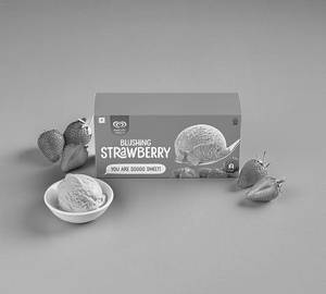 Blushing Strawberry 700ml