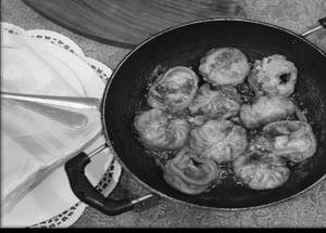 Veg Schezwan Momos [6 Pieces]