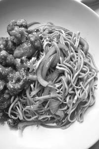 Chicken Noodles with Chilly chicken gravy