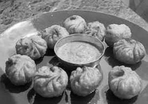 Veg Fried Momos [8 Pieces]