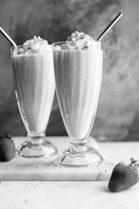 Strawberry Milkshake With Ice Cream