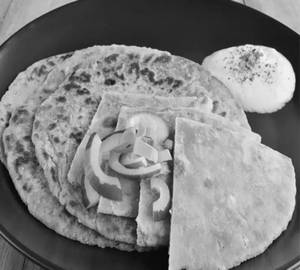 Pyaaz Paratha (onion Paratha ) (1 Piece)