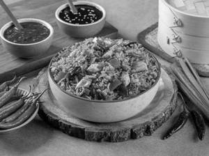 Red Burnt Chilly Chicken Fried Rice