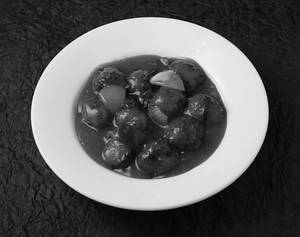 Veg Balls In Hot Garlic Sauce