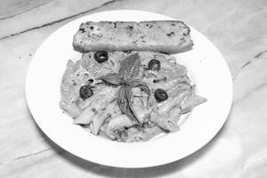Chicken Aglio E Olio Pastas