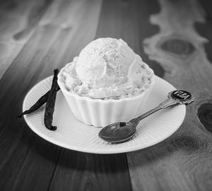 Vanilla scoop