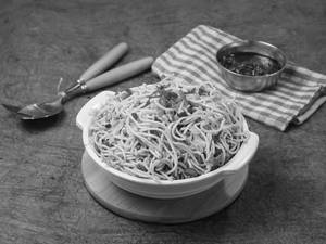 Veg Hakka Noodles