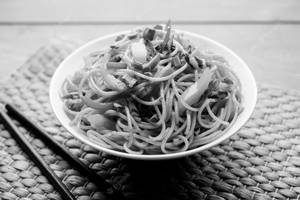 Vegetable Hakka Noodles