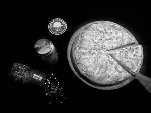 Urban Onion Pizza 9"