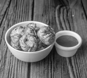 Veg Momos (Fried)