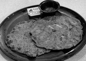 Bhajni Thalipith [2 Pieces] With Butter