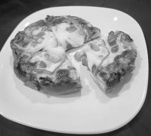 Paneer burger pizza shots