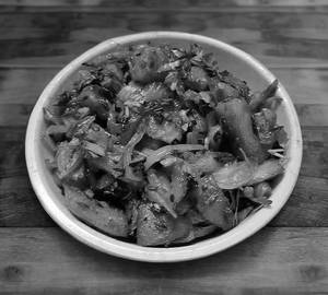 Aloo kanda sabji [grevy]