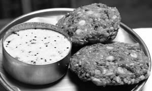 Vazhaipoo Vadai (1 Pc)