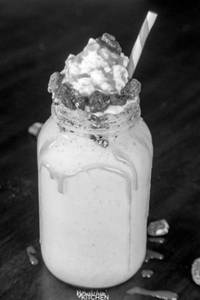 Cold Coffee With Vanilla Ice Cream