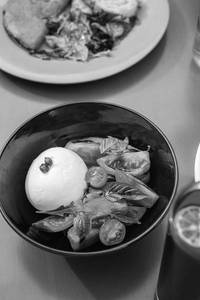 Jaipur Burrata Capresse