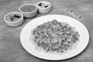 Onion uthappam