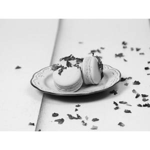 Rose And Raspberry Macaron Per Pcs