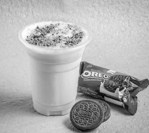 Strawberry Oreo Milk Shake