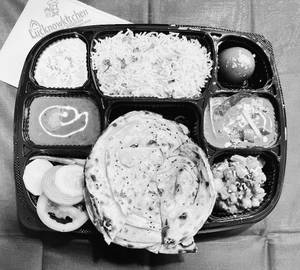Veg Deluxe Thali (Serves 1)