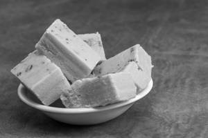 Soanpapdi ( 500 Gram )