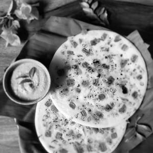 Butter Coconut Uttapam 
