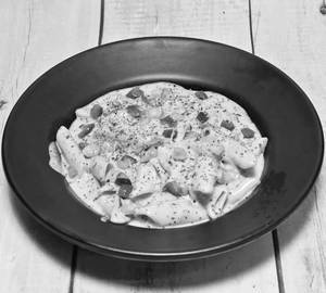 White Sauce Pasta
