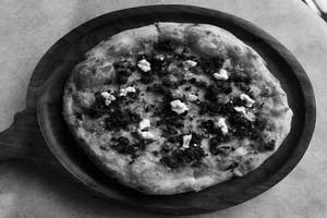 Chilli Di Spinach Pizza