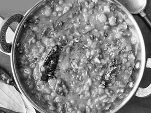 Dal Panchrangi