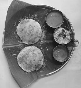 Ghee Karam Idly (2 Pcs)