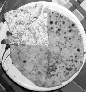Paneer Parantha [2 Pieces]  + Pickle