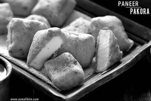 Paneer Pakoda [6 Pieces]