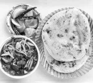 Fried Chole Simple Kulche