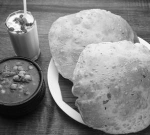 Punjabi Chole Bhature ( 3 Plates ) And Lassi (3 ) ( Serve # )