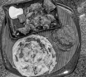 Chicken Chill With Laccha Paratha