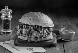 Chaska Bun Chicken Dhamaka Burger