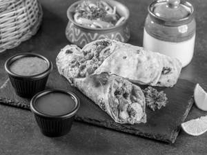 Chicken Reshmi Tikka Roll