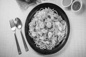 Pan Fry Gravy Noodles Mixed
