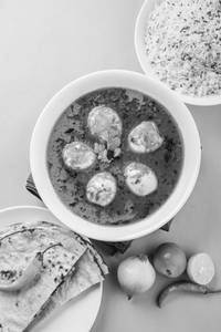 Egg garlic curry