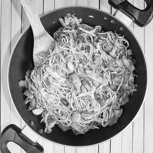 Mixed Chowmein (Egg, Chicken)