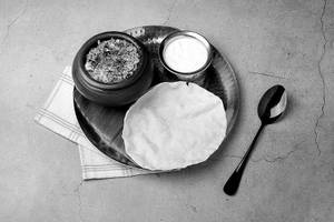 Hydrabadi Pulav [Raita + Appalam + Pickle]
