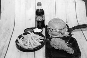 Chicken Burger +fried Chicken + French Fry Regulal+, Coke 250 Ml