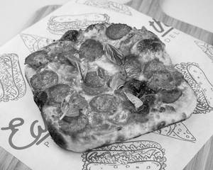 Chickeroni Square Pizza (thick Crust)