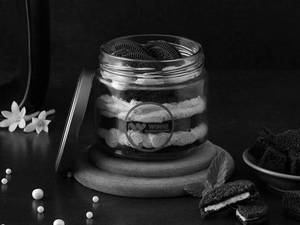 Oreo Jar Cake