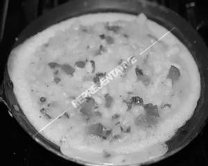 Egg Oothappam