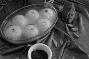 Rajbhog (2pcs)